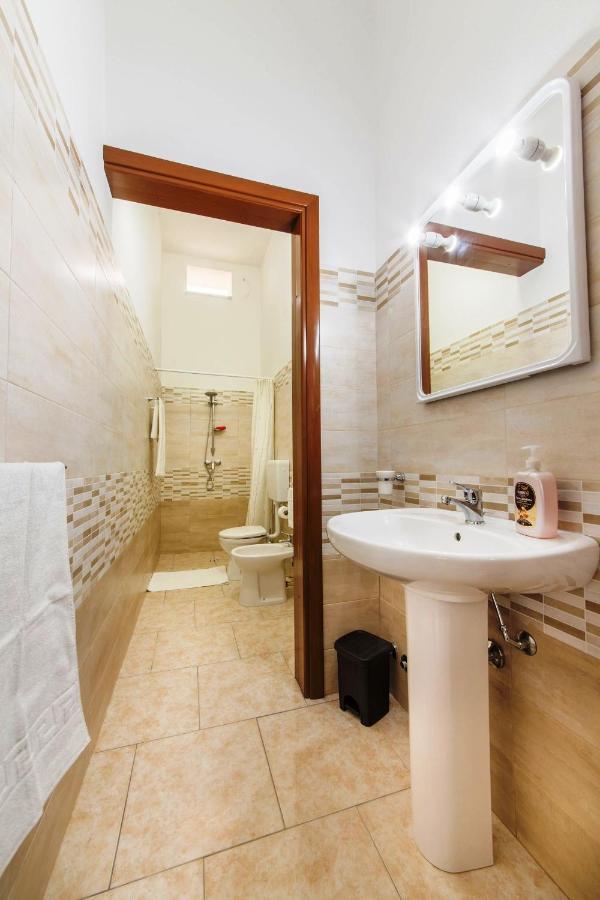 Villa Silvia Luxury Residence Taviano  Exterior photo